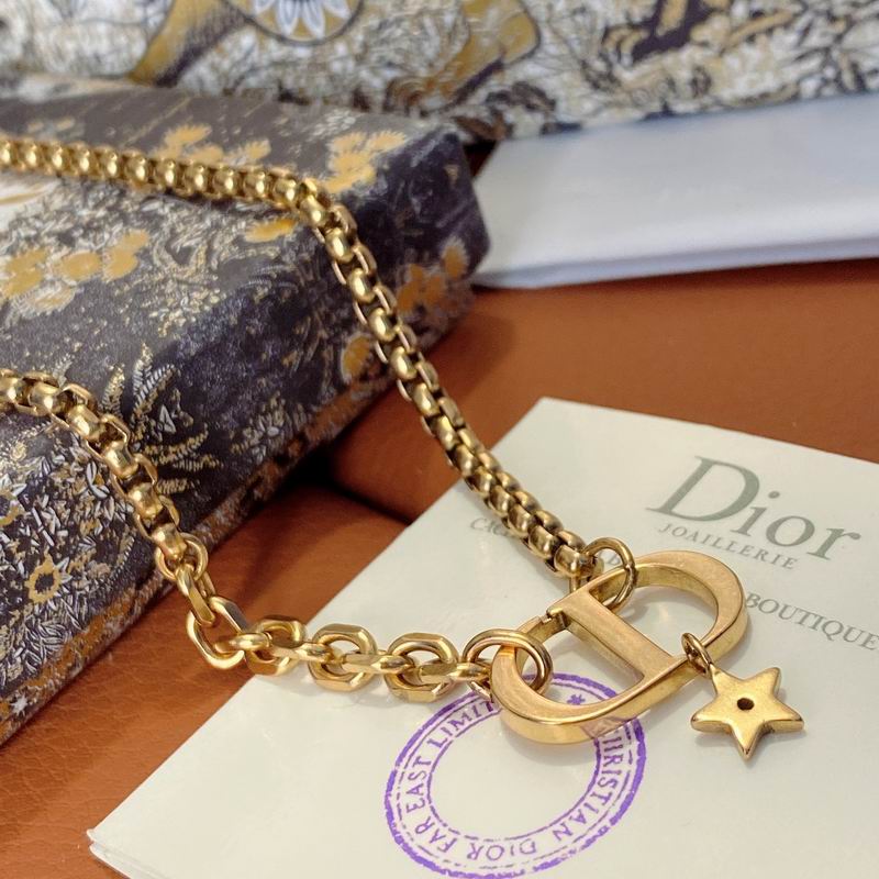Dior Necklace 06lyr675